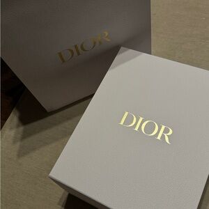 Dior magnetic box and bag